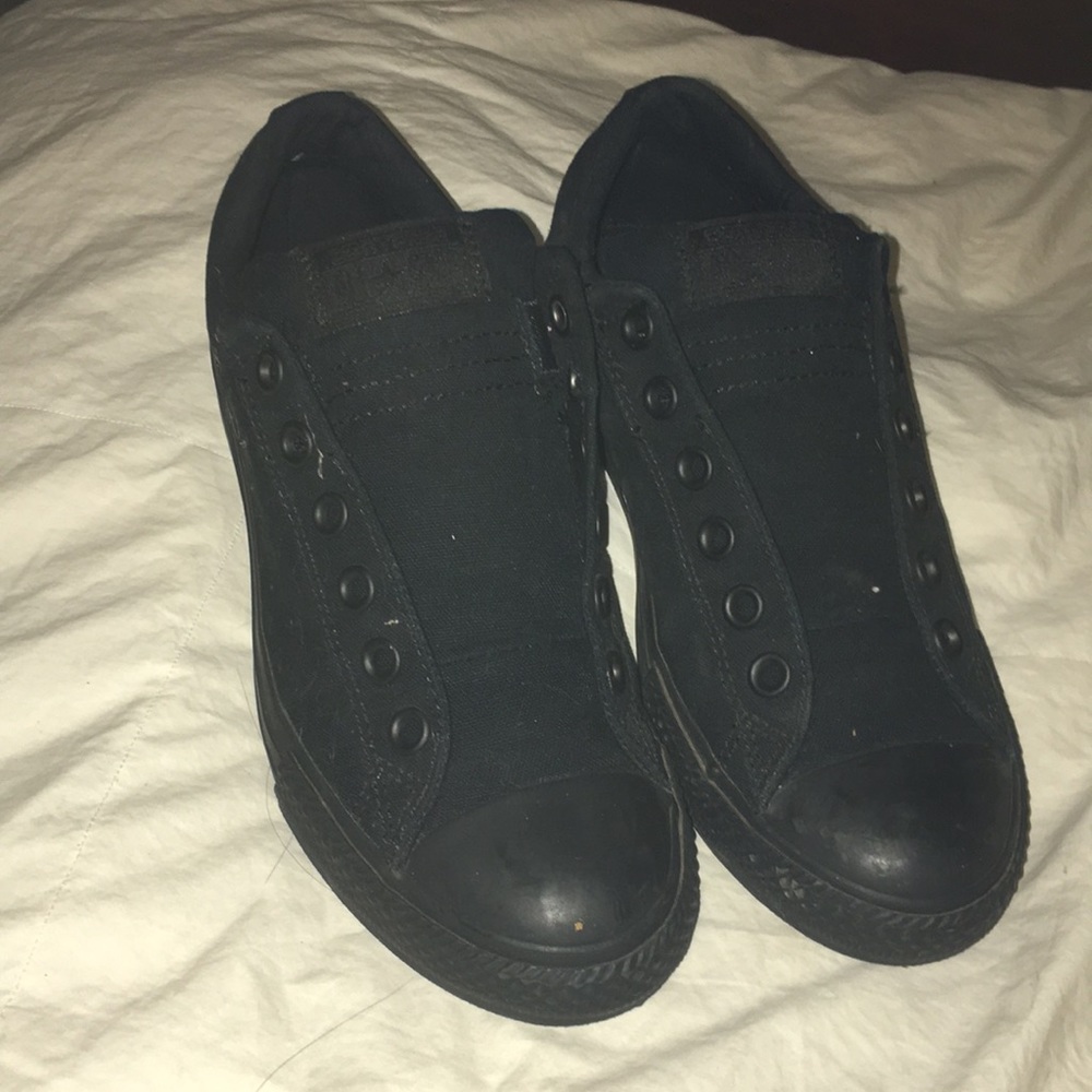 Black converse